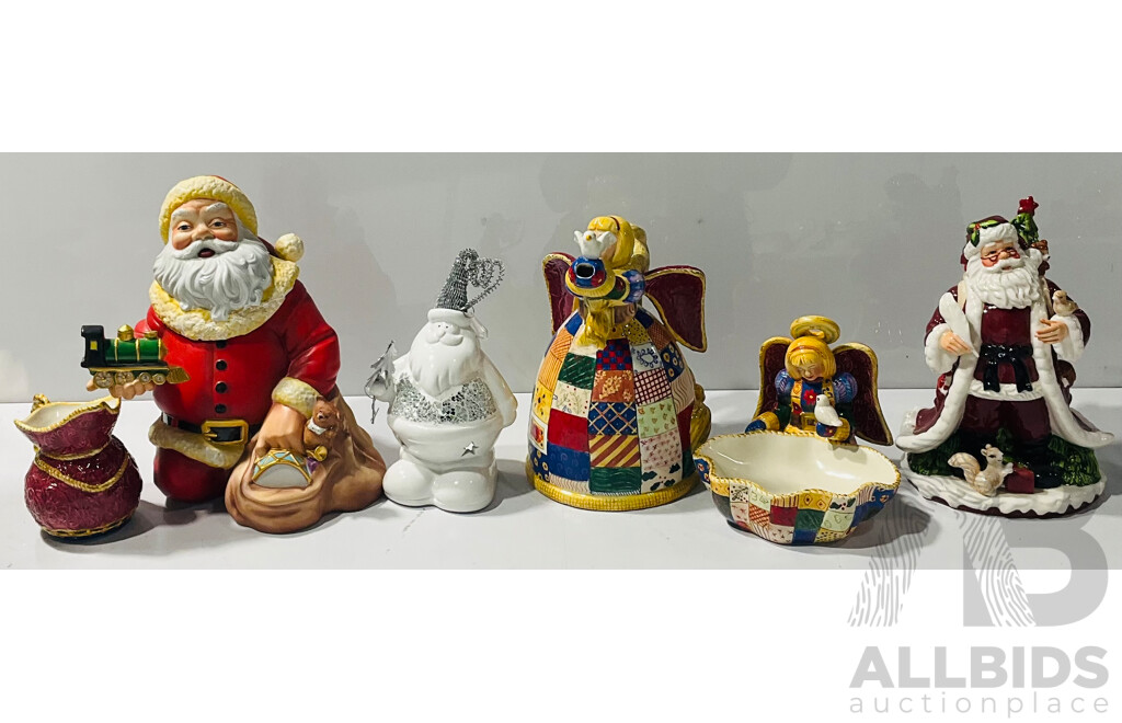 Collection of Christmas Decorative Items Including Johnson Bros ‘‘Twas the Night’ Santa Claus Statue, Santa Claus Cookie Jar,  Pitcher by Studio Nova and More