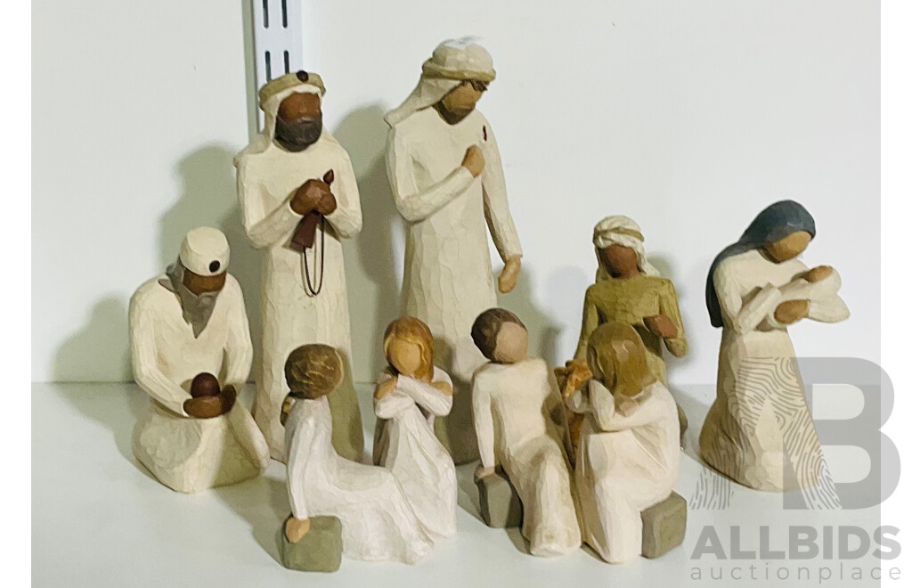 Mix of Wiilow Tree Figurines Including ‘Heart and Soul’, ‘Nativity Scene’, ‘the Three Wisemen’ and More