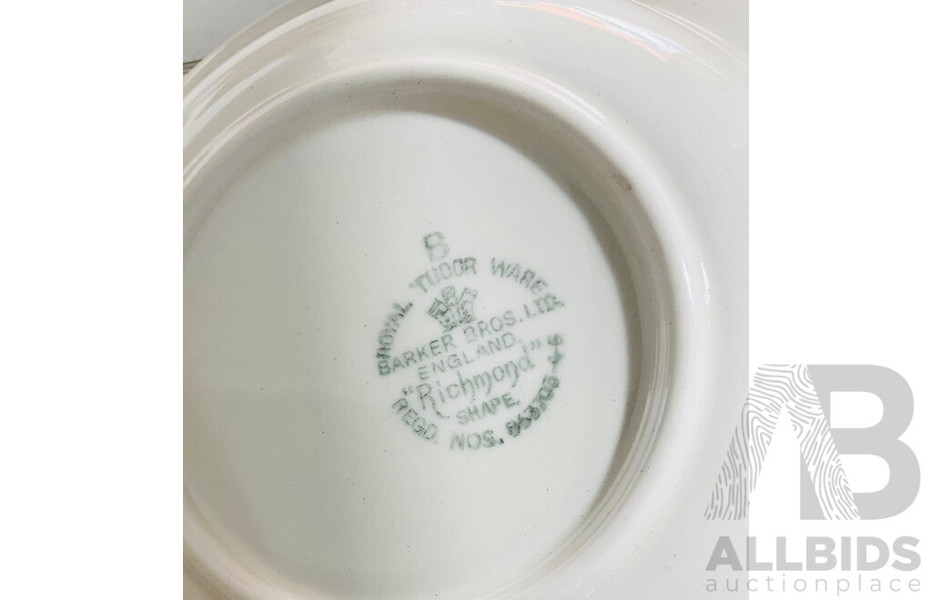 Vintage Barker Bros Ltd, England, ‘Richmond’ Royal Tudorware 35-Piece Crockery Set