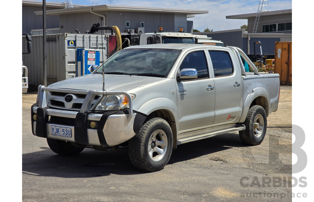 6/2005 Toyota Hilux SR5 (4x4) GGN25R 4d Dual Cab P/Up Silver Metallic V6 4.0L