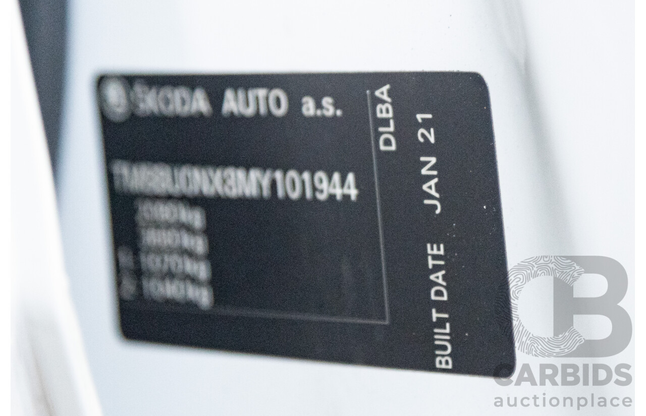 03/2021 Skoda Octavia RS (Premium Package) MY21 NX 4d Sedan Moon White Turbo 2.0L