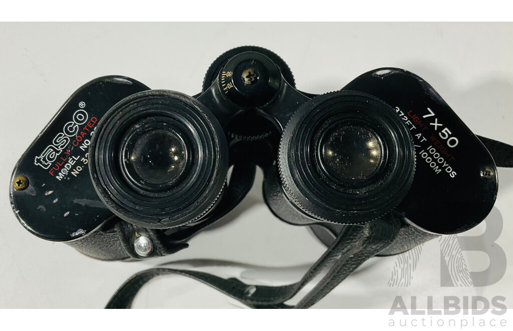 Vintage Pair of Tasco Binoculars Model No 306 No.32592 in Original Vinyl Case - Made in Japan