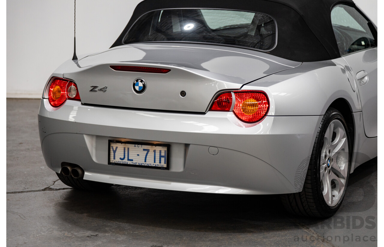 07/2003 BMW Z4 3.0i E85 2D Roadster Titan Silver Metallic 3.0L
