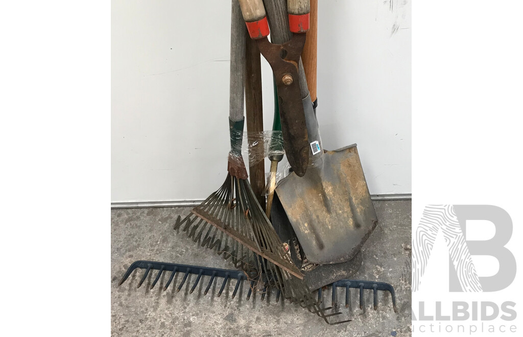 Selection of Garden Tools - Lot of Six