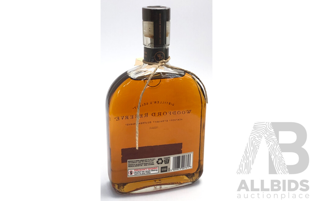 700ml Bottle of Distiller's Select Woodford Reserve Kentucky Straight Bourbone Whiskey