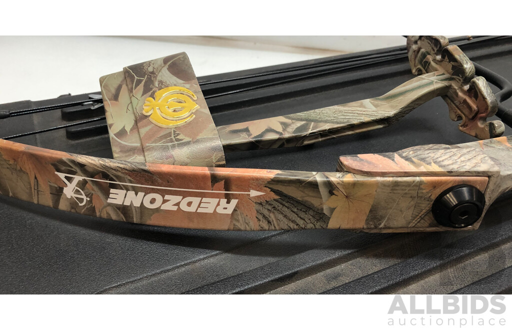 Hard Shell Bowguard Case with Camo Skin Redzone Bow and Camo Skin Arrow Holder