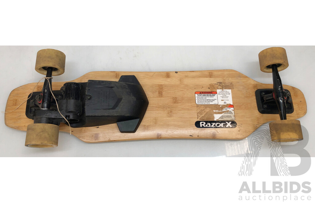 Razor X Motorised Skateboard with Controller