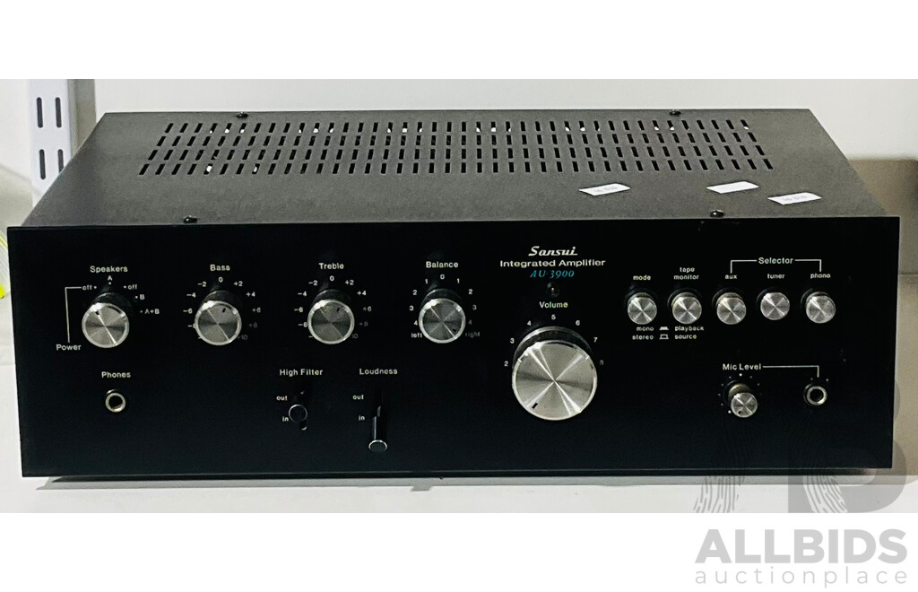 Vintage Sansui Integrated Amplifier AU-3900