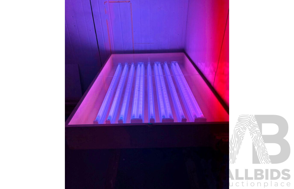 Ultra-Violet Light Exposure Box with Glass Top