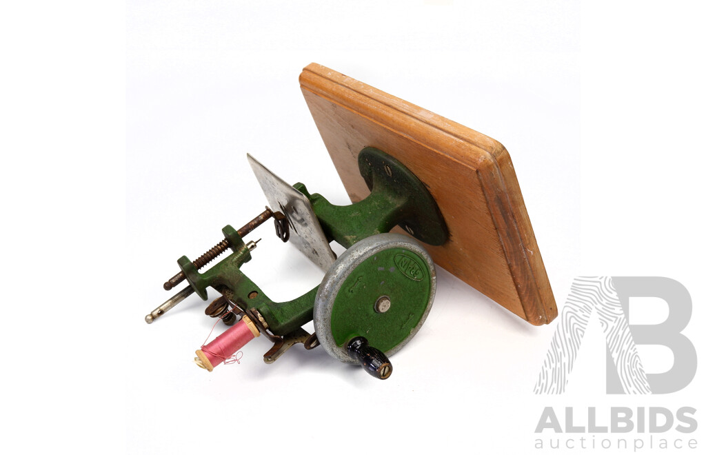 Antique Childs Grain Hand Cranked Sewing Machine