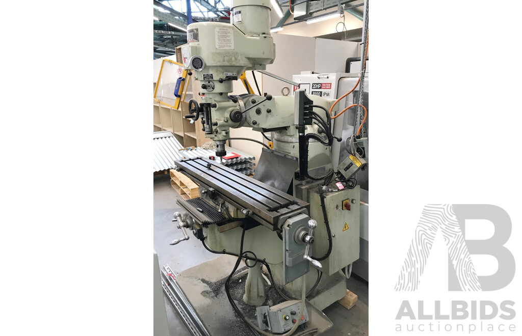 First LC1-1/2VS Variable Speed Turret Milling Machine