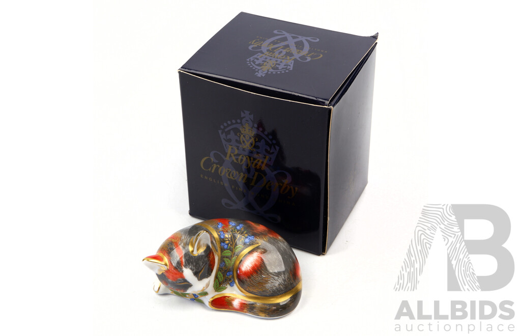 Royal Crown Derby Collectors Guild Exclusive Porcelain Catnip Kitten, 1997, Paperweight in Original Box