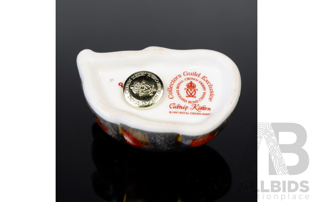 Royal Crown Derby Collectors Guild Exclusive Porcelain Catnip Kitten, 1997, Paperweight in Original Box
