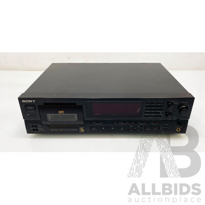 Sony (DTC-750) Digital Audio Tape Recorder