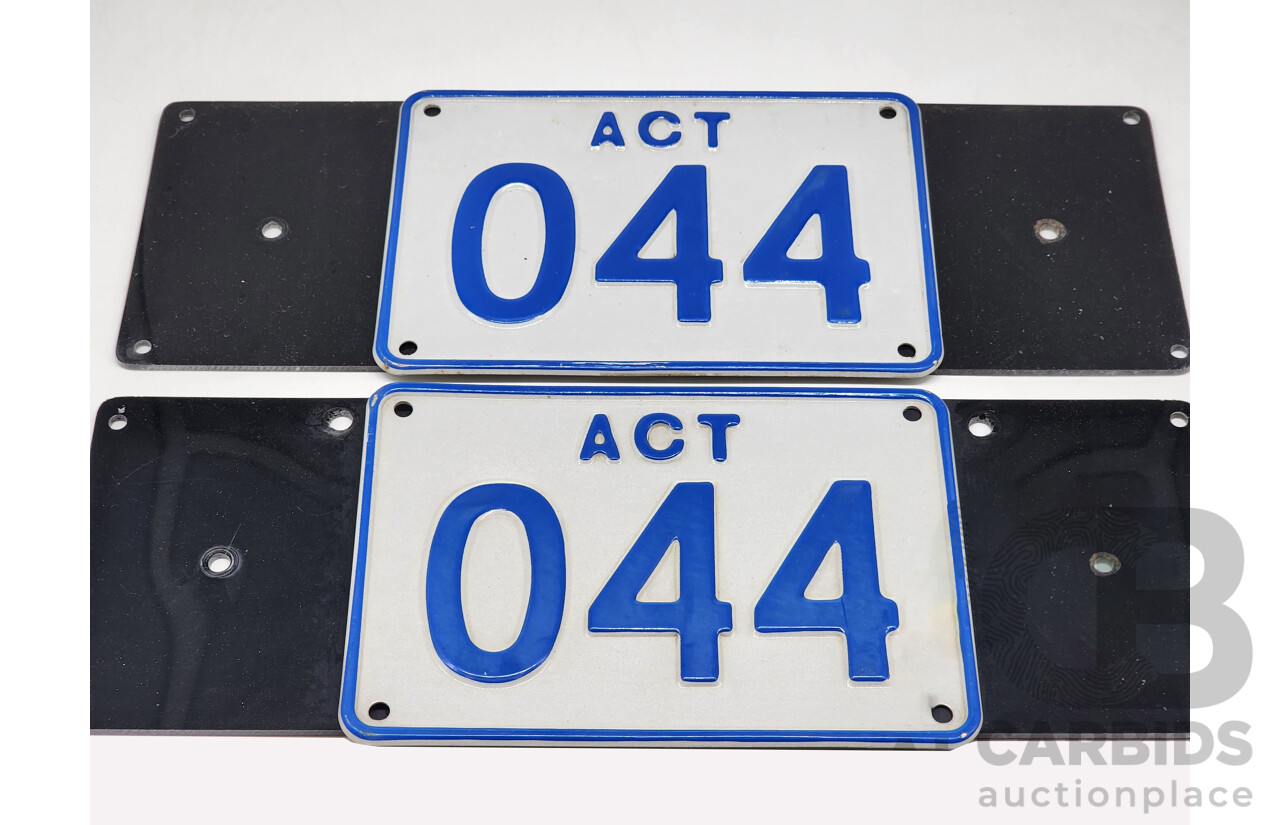 ACT Alpha Numeric Number Plate O44 (Letter O, Number 4, Number 4)