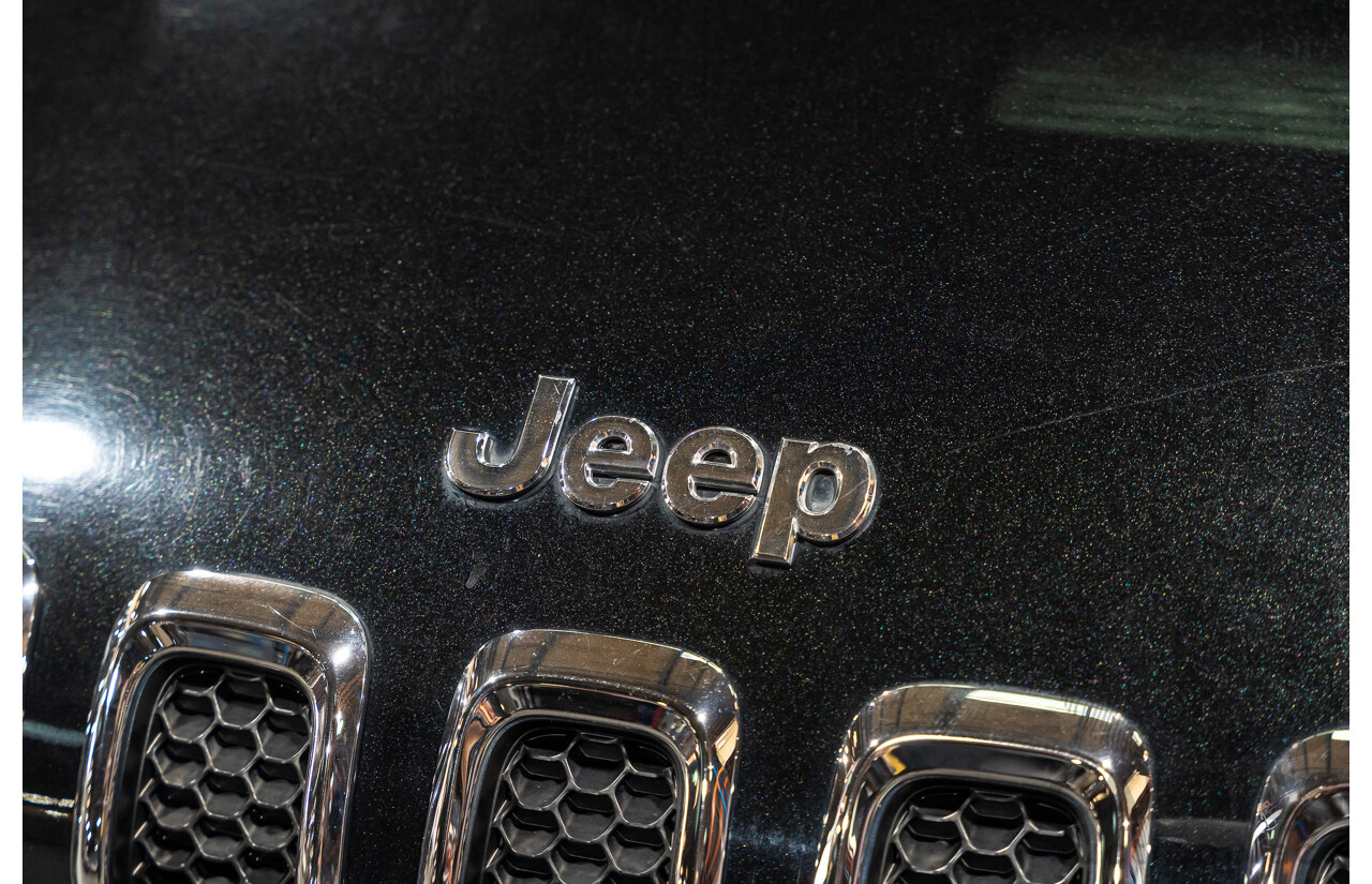 7/2016 Jeep Cherokee Limited (4x4) 4d Wagon Metallic Black Turbo Diesel 2.0L