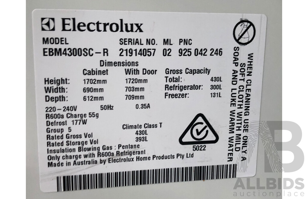 Electrolux EBM4300SC-R Fridge Freezer