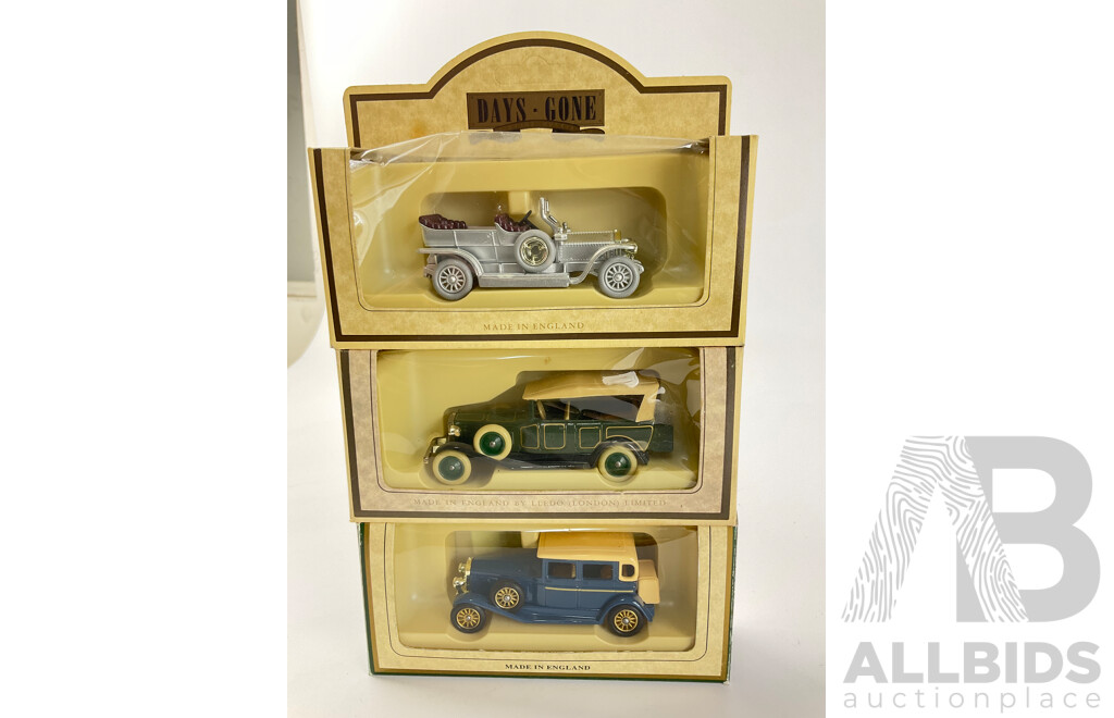 Collection of Diecast Days Gone and Rolls-Royce and Bentley Classic Vehicles