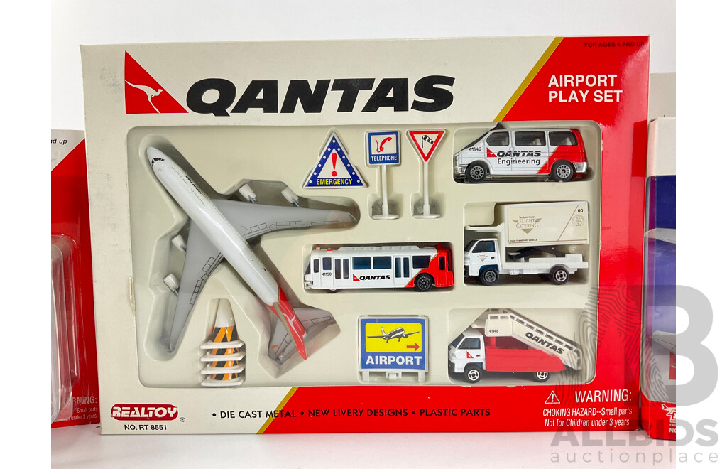 Boxed Qantas Diecast and Plastic Airport Play Sets