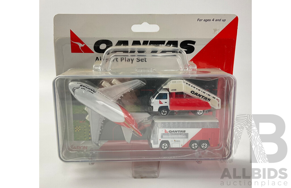 Boxed Qantas Diecast and Plastic Airport Play Sets