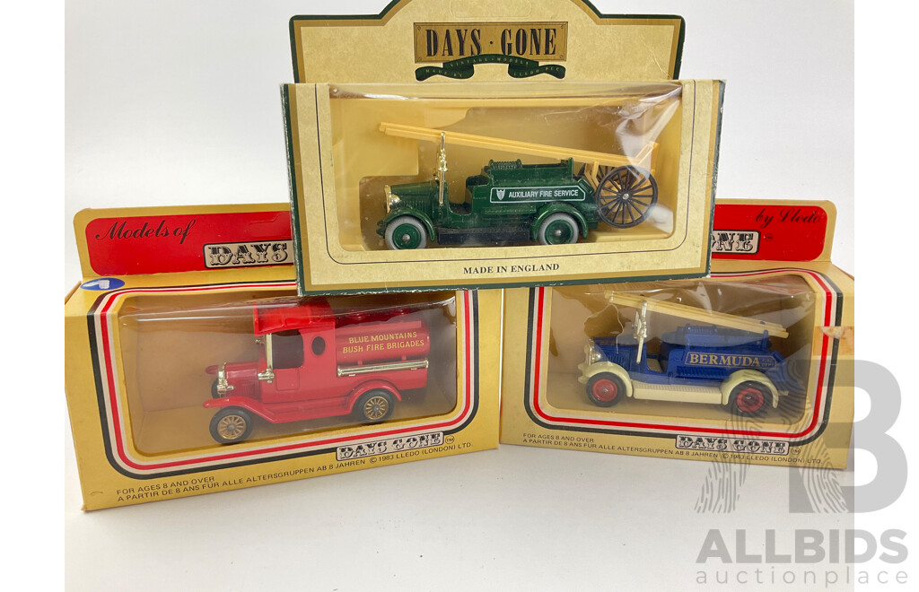 Collection of Corgi, Hot Wheels, Days Gone and Siku Fire Fighting Vehicles