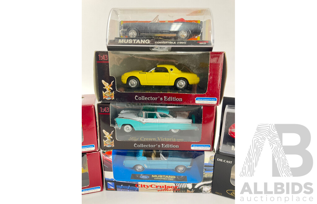 Collection of Diecast Ford Thunder Birds, Mustangs and Crown Victoria Including Newray and Road Signiture - 1:43 Scale