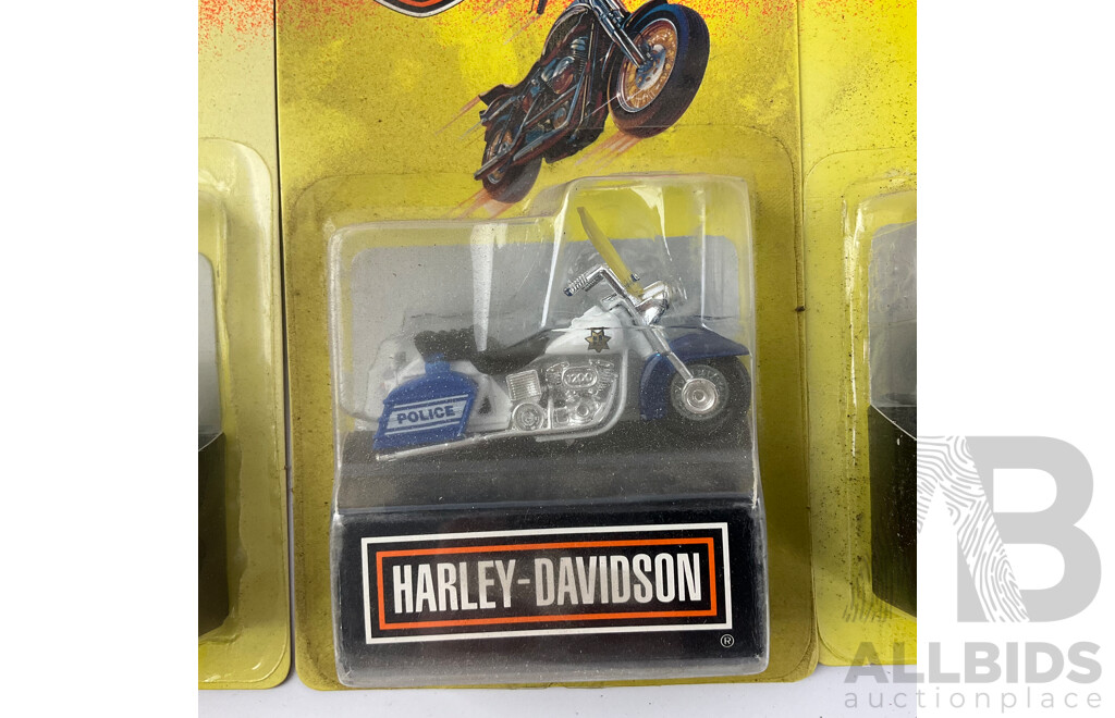 Five Diecast Matchbox Harley Davidson Motorcycles with Customising Showroom