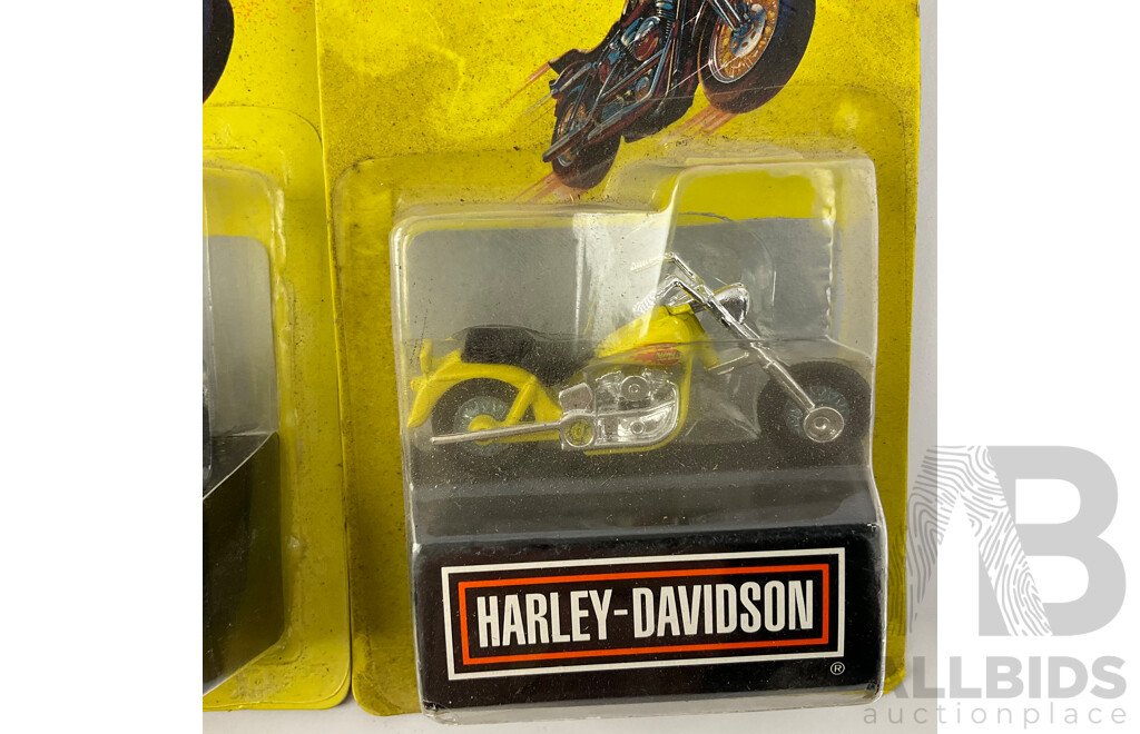 Five Diecast Matchbox Harley Davidson Motorcycles with Customising Showroom