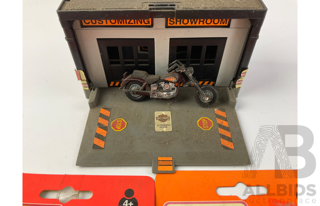 Five Diecast Matchbox Harley Davidson Motorcycles with Customising Showroom