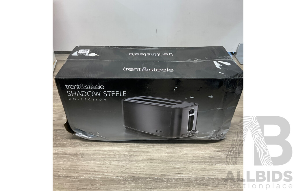 TRENT STEELE Shadow 4-Slice Toaster TS3277 & NUTRIBULLET Select 1200 Blender - Lot of 2