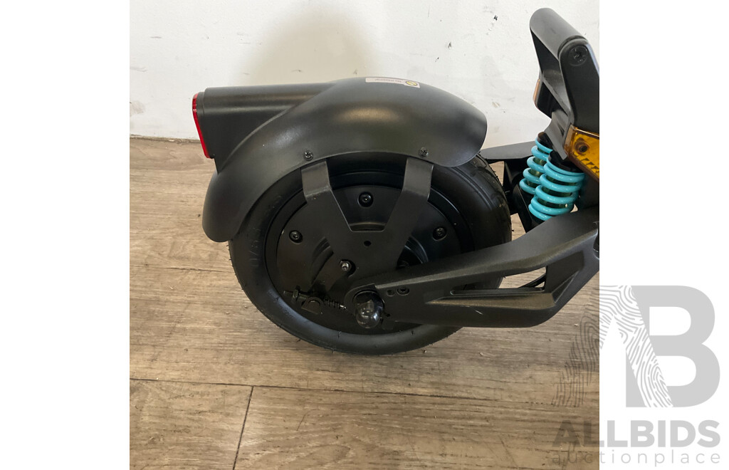 Daxy's Bandicoot Electric Scooter L9P 48V - ORP $1,499.00
