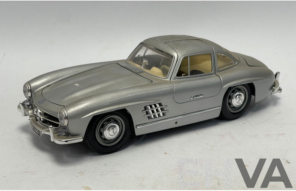 Burago Mercedes Benz 300SL - 1/18 Scale
