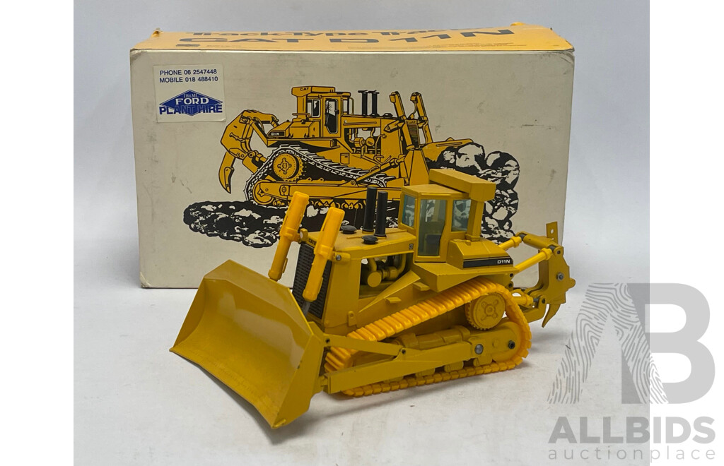 Conrad Cat D11N Track - Type Tractor - 1/50 Scale