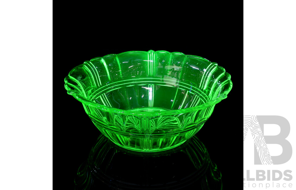 Vintage Art Deco Ribbed Uranium Glass Serving Dish