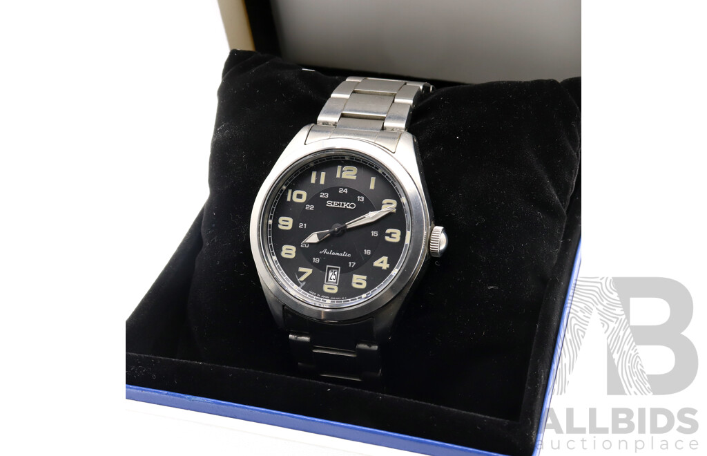 Seiko Automatic 4R35-02W0 Mens Watch with Date Dial, in Original Box