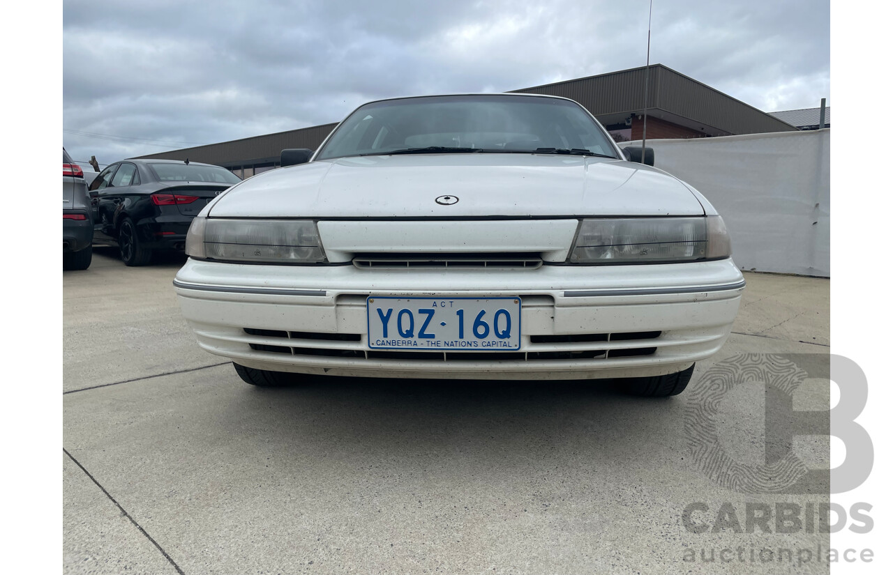 02/1993 Holden Commodore EXECUTIVE RWD VP 4D Sedan White 3.8L