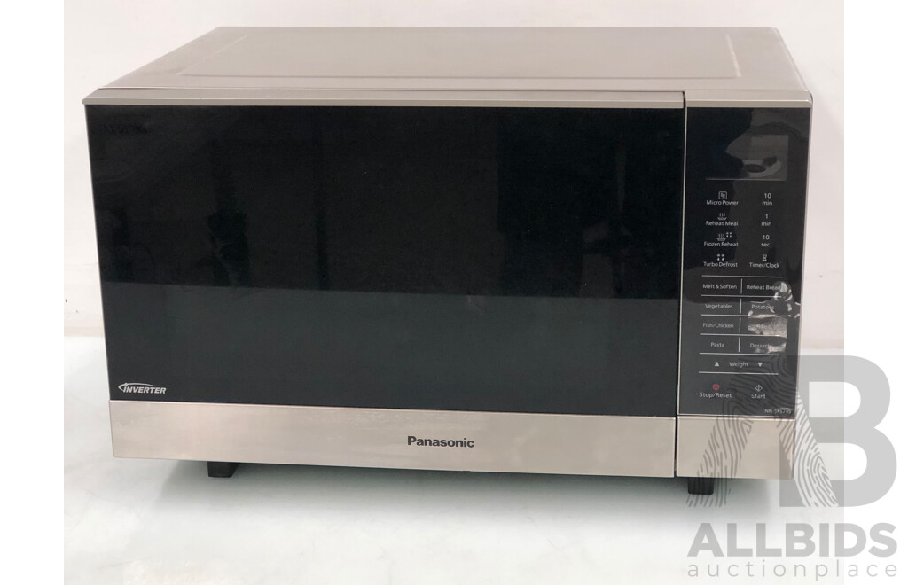Panasonic NN-SF574S 1000W Inverter Microwave Oven