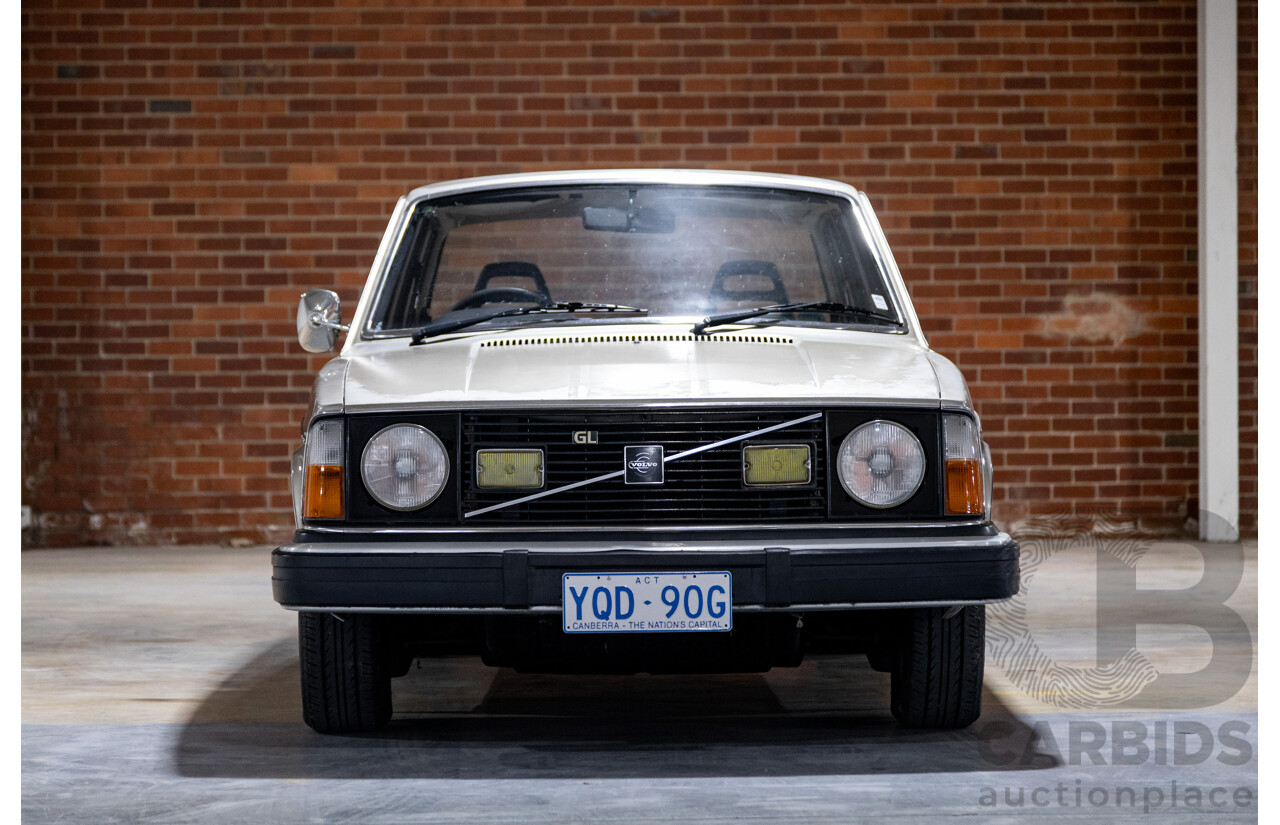 1/1976 Volvo 244 GL 4d Sedan Beige 2.1L