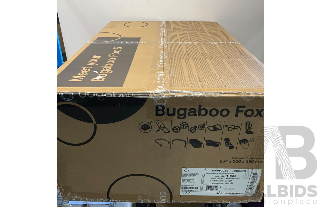 BUGABOO Fox 5 Base Graphite/Midnight Black - ORP$1,749.00