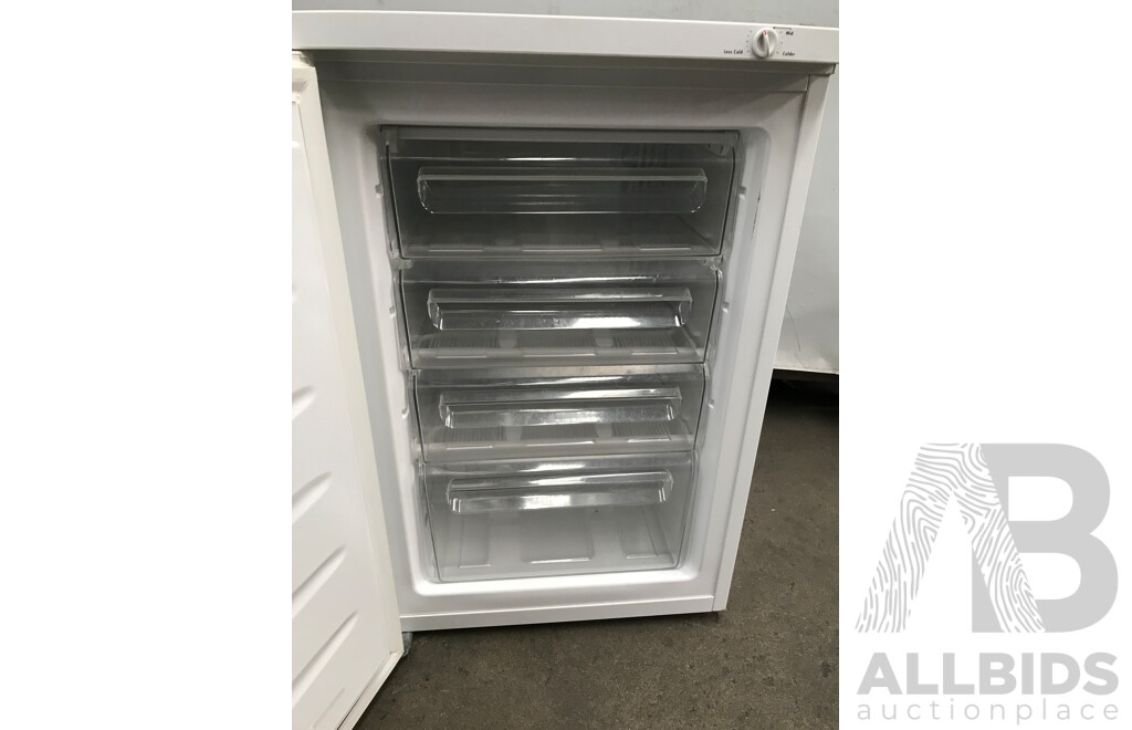 Westinghouse (WFM0900WC) 90L Bar Freezer