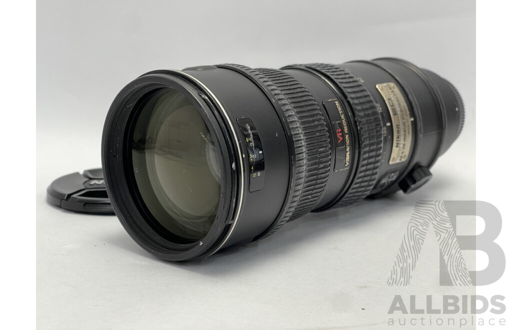 Nikon AF-S VR Nikkor 70-200mm F/2.8G Zoom Lens
