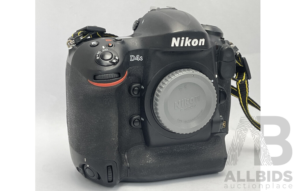 Nikon D4s 16 Megapixel Full Frame Digital Camera - Body Only