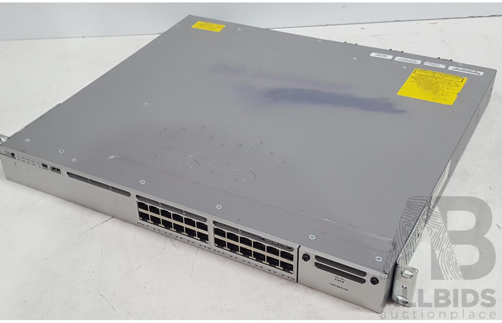 Cisco (WS-C3850-24P-L) Catalyst 3850 24 PoE+ Switch