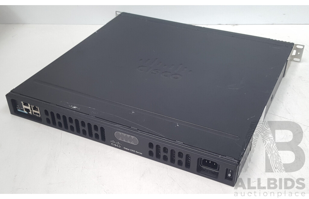 Cisco (ISR4331/K9) 4300 Series Integrated Services Router