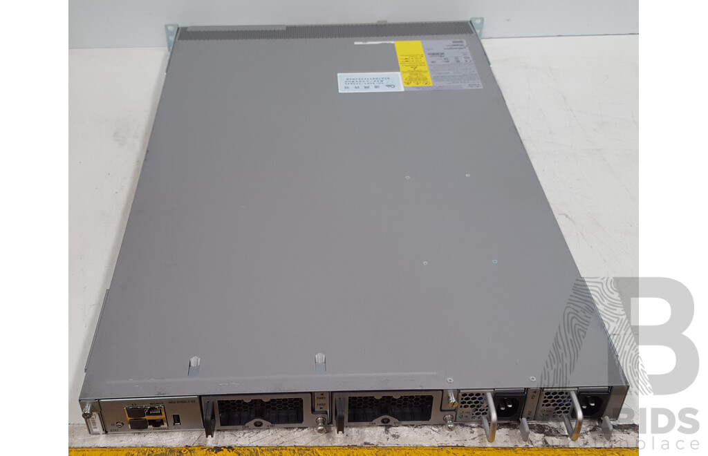 Cisco (N5K-C5548UP) Nexus 5548UP Fabric Switch