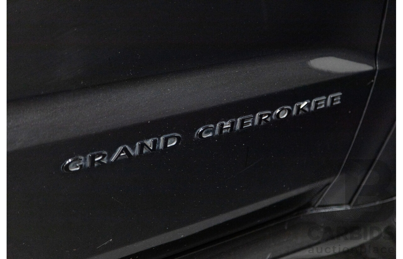 01/2013 Jeep Grand Cherokee SRT 8 Vapour Edition (AWD) WK MY13 4D Wagon Brilliant Black V8 6.4L