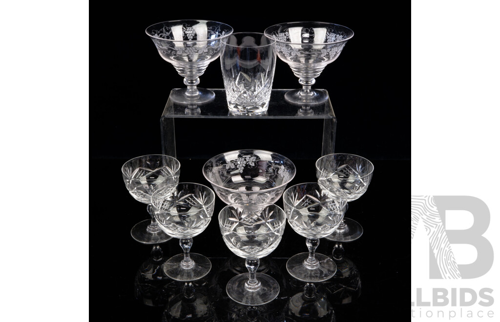 Collection Vintage Crystal Comprising - Lot 1536632 | ALLBIDS