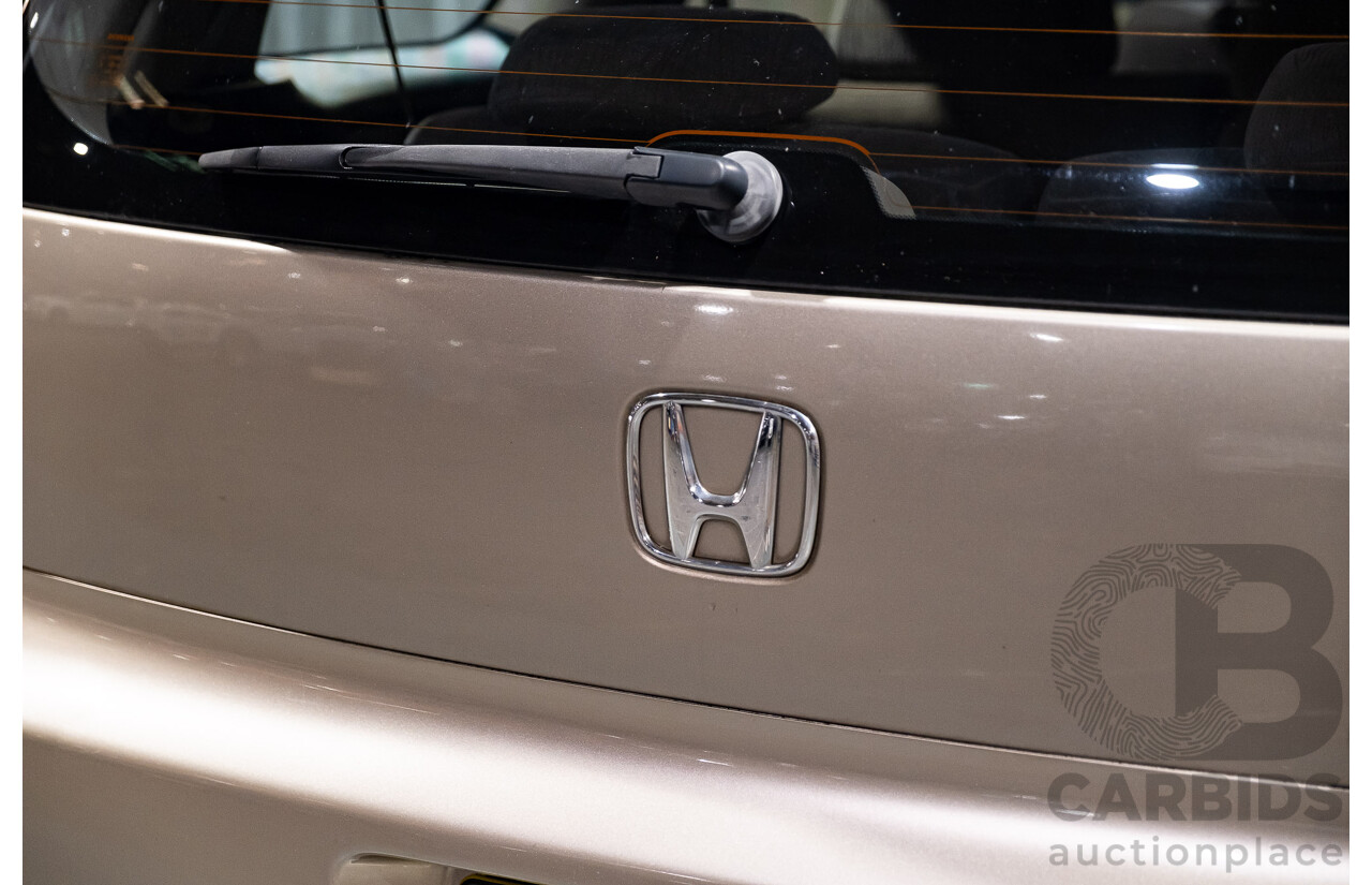9/2005 Honda Odyssey 4d Wagon Metallic Gold 2.4L
