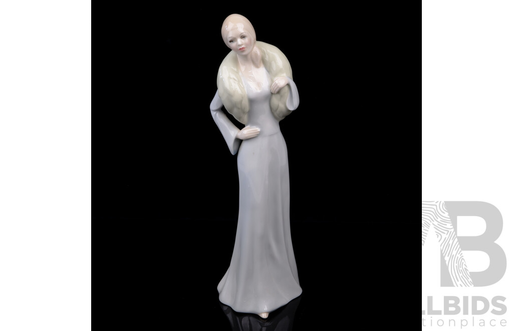 Royal Doulton Porcelain Lady Figure in the Reflections Series, Chic, HN 2997, Designed by Robert Tabbenor