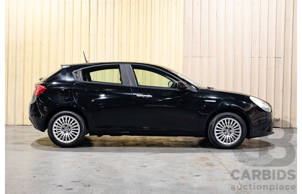 9/2013 Alfa Romeo Giulietta Progression 5d Hatchback Black Turbo 1.4L